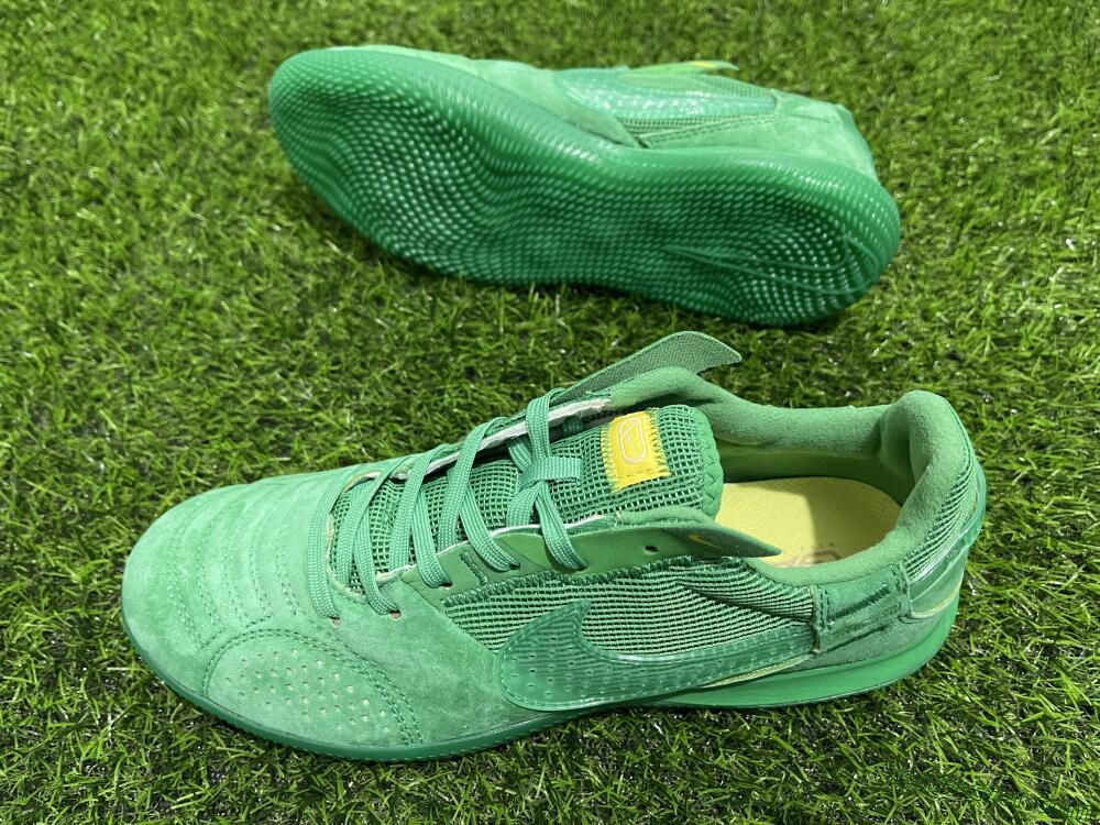 Nike Street Gato IC Low-Tops Soccer Shoes - Green/Green/Green