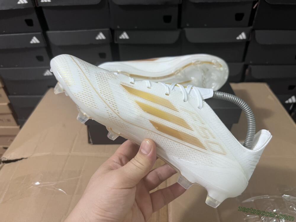 Adidas F50 Adizero FG Low-Tops Soccer Cleats - White/Gold