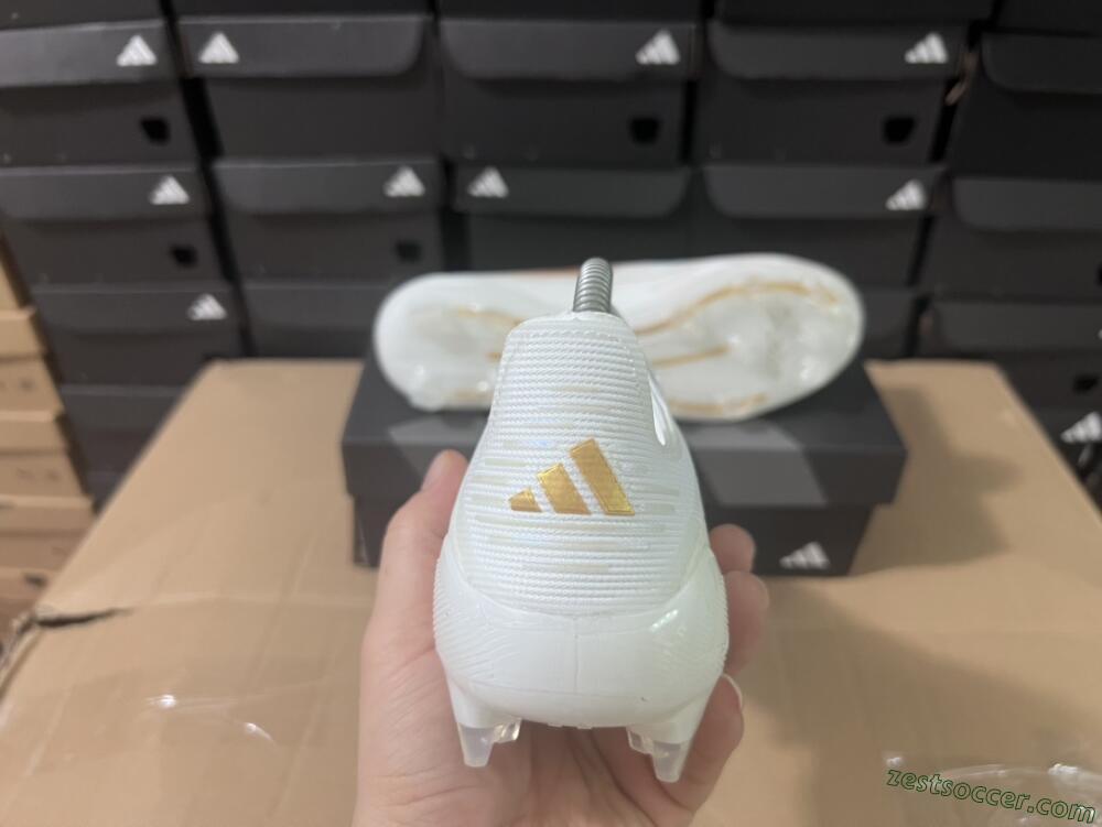 Adidas F50 Adizero FG Low-Tops Soccer Cleats - White/Gold