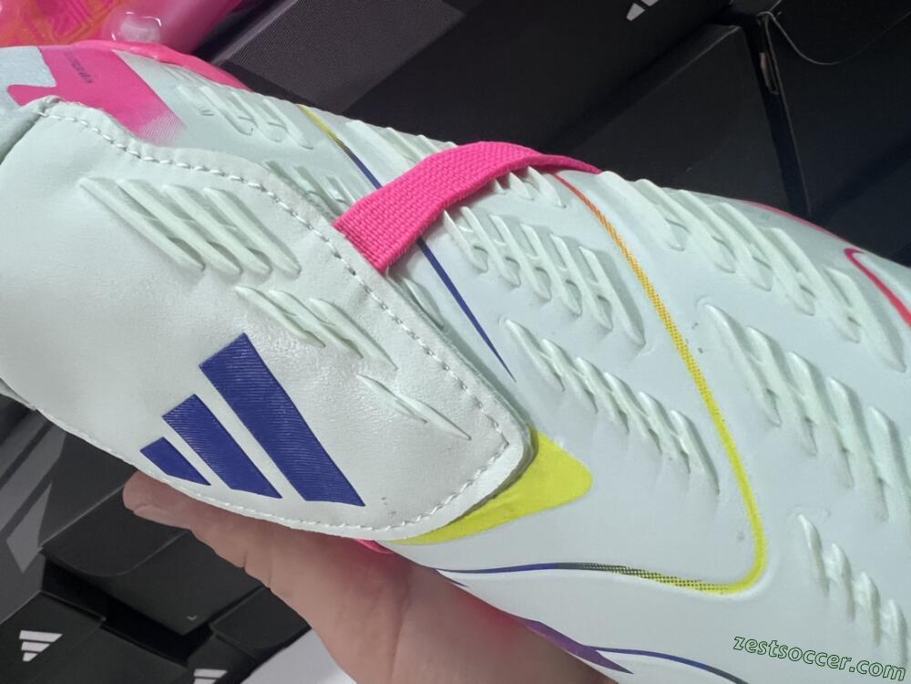 Adidas Predator Accuracy+ Laceless FG Low-Tops Soccer Cleats - White/Pink/Purple