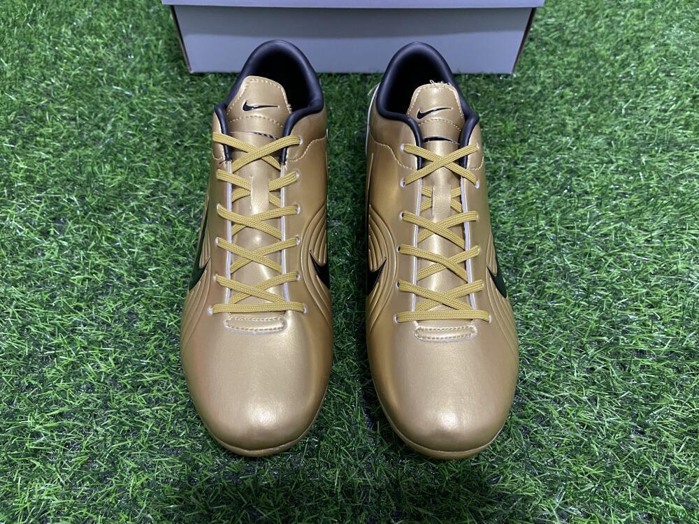 Ronaldo x Nike R9 Mercurial Vapor 3 FG Low-Tops Soccer Cleats - Gold/Black 2