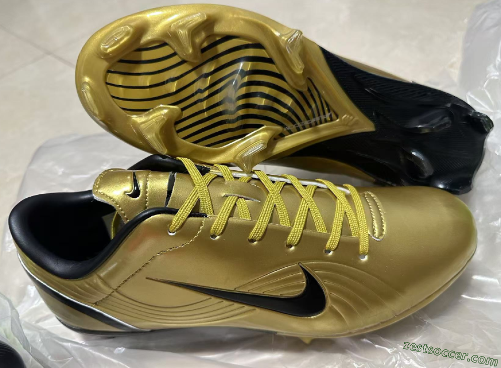 Ronaldo x Nike R9 Mercurial Vapor 3 FG Low-Tops Soccer Cleats - Gold/Black