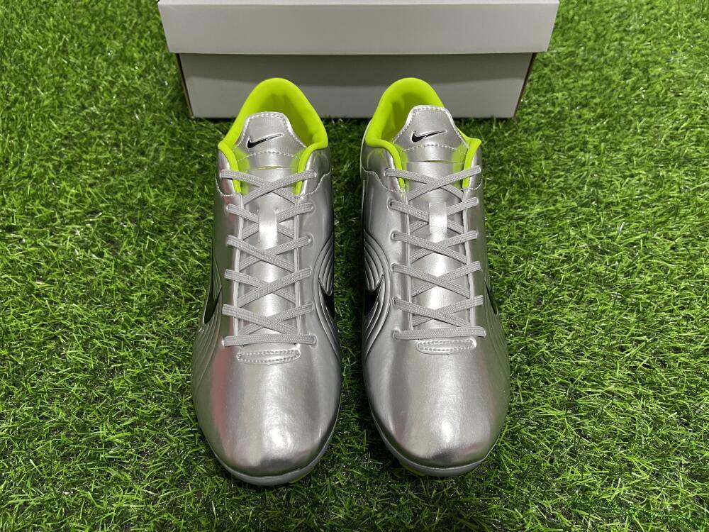 Ronaldo X Nike R9 Mercurial Vapor 3 FG Low-Tops Soccer Cleats - Silver/Black/Yellow 2