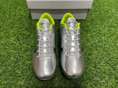 Ronaldo X Nike R9 Mercurial Vapor 3 FG Low-Tops Soccer Cleats - Silver/Black/Yellow