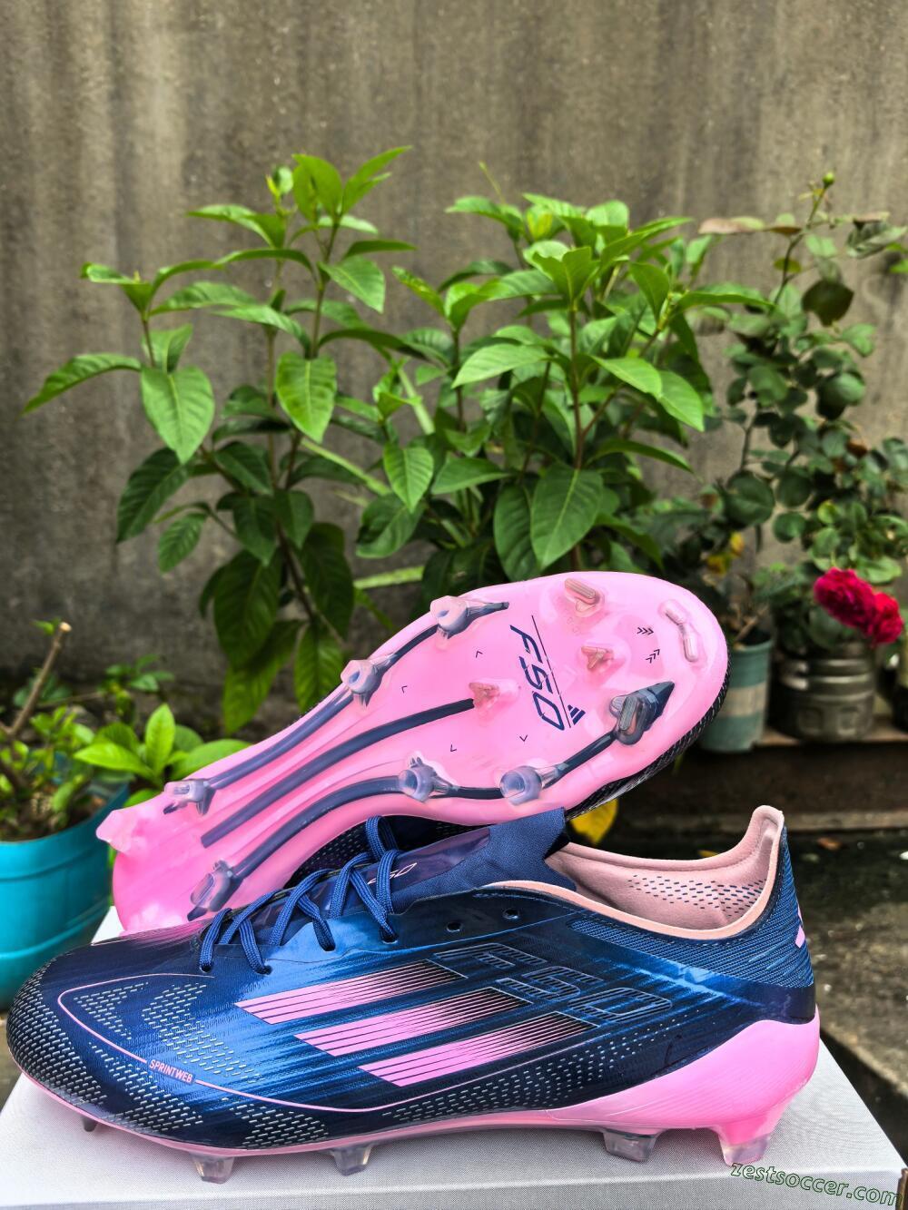 Adidas F50 Elite FG Low-Tops Soccer Cleats - Blue/Pink