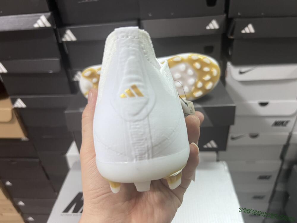 Adidas Predator Elite 24 MG Low-Tops Soccer Cleats - White/Gold