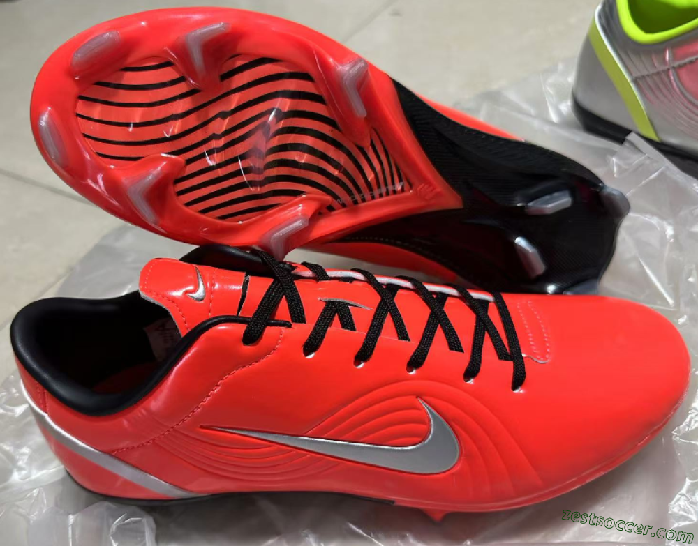 Ronaldo x Nike R9 Mercurial Vapor 3 FG Low-Tops Soccer Cleats - Red/Silver/Black
