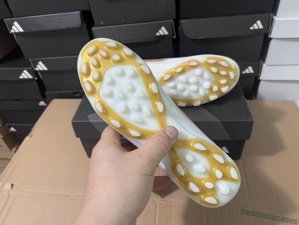 Adidas F50 Elite MG Low-Tops Soccer Cleats - White/Gold