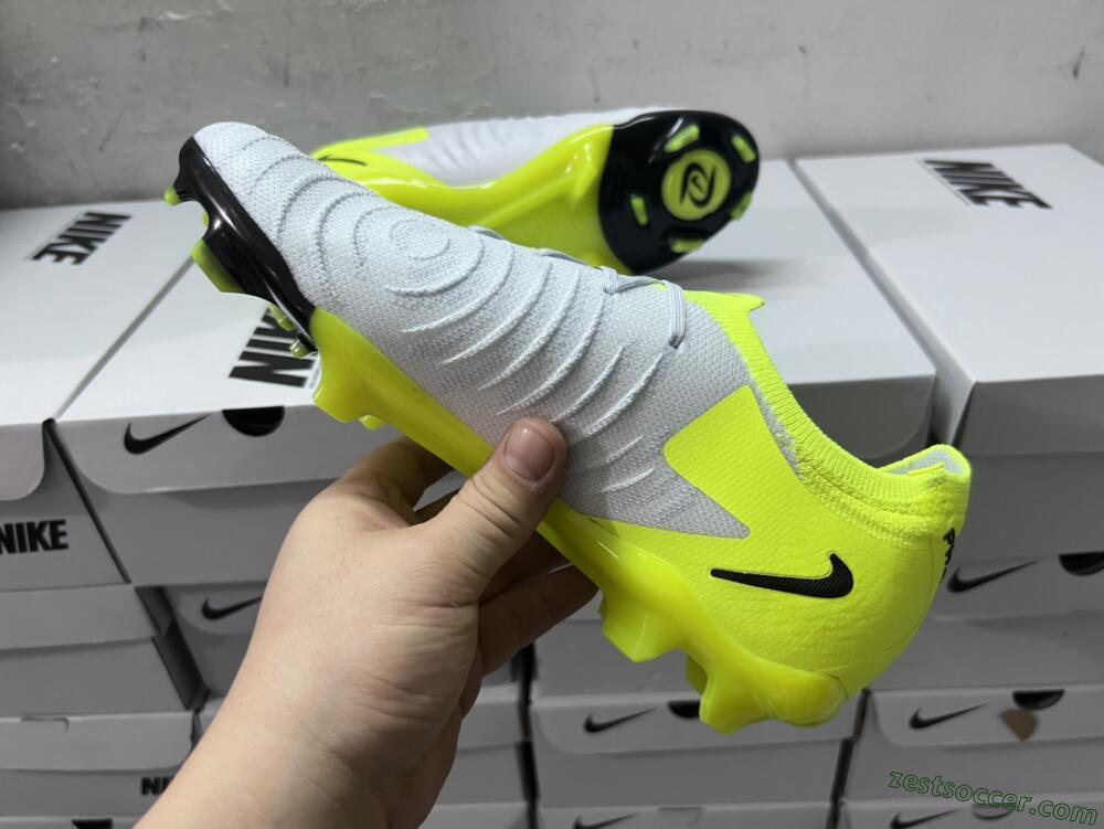 Nike Phantom Luna Elite FG Low-Tops Soccer Cleats - Grey/Yellow/Black