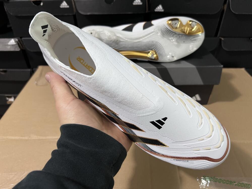 Adidas Predator Laceless Elite 25 FG Low-Tops Soccer Cleats - White/Black/Gold