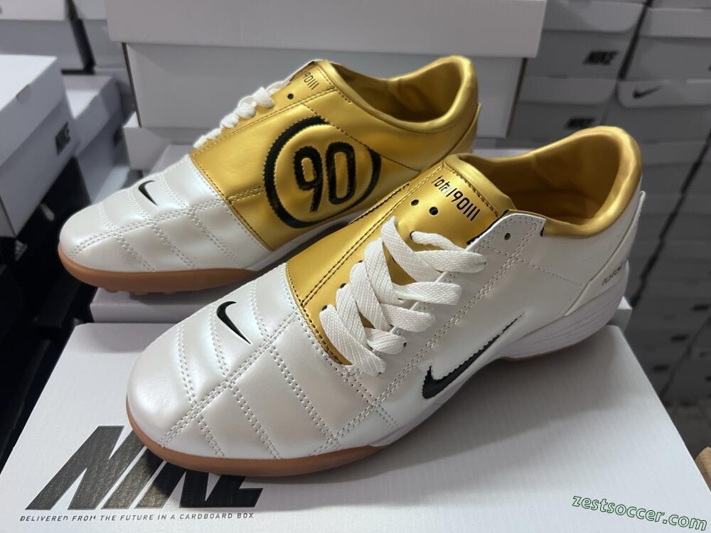Nike Total 90 II TF Low-Tops Soccer Shoes - Silver/Black/Gold
