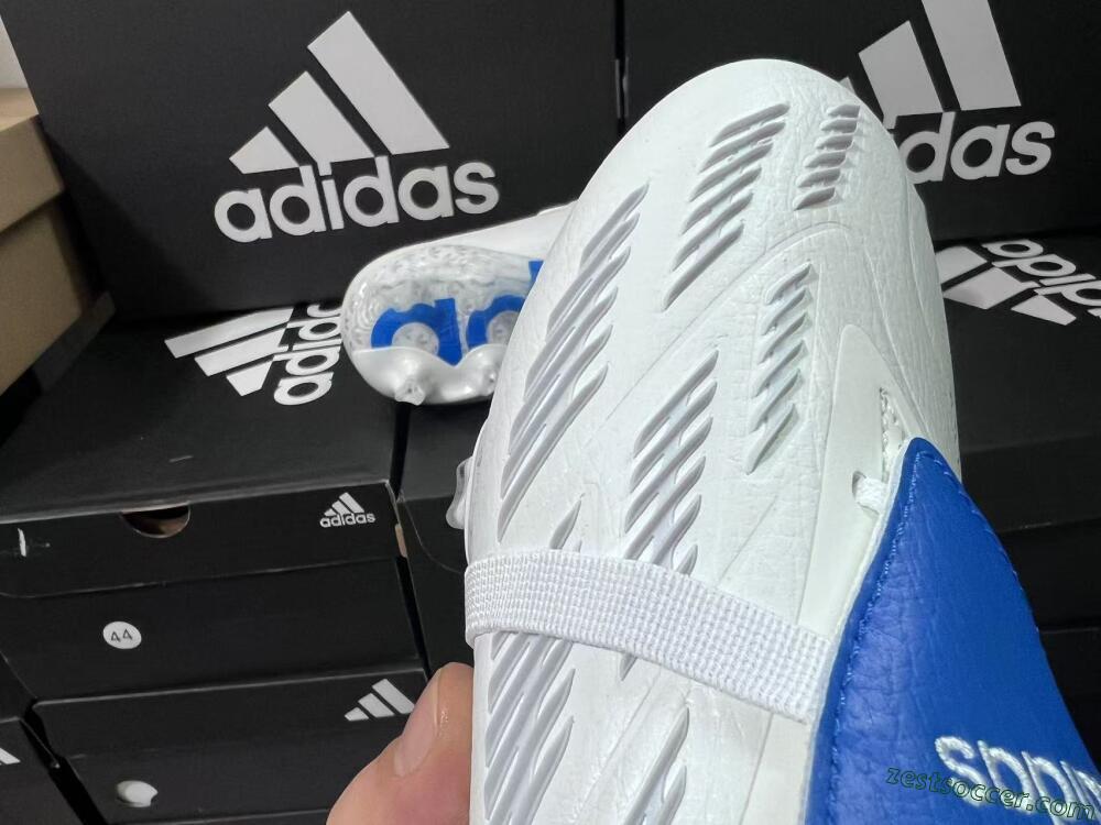 Adidas Predator Elite Foldover Tongue FG Low-Tops Soccer Cleats - Beige/White/Blue