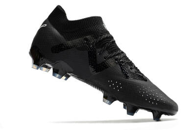 Puma Future Ultimate FG Low-Tops Soccer Cleats - Black/White