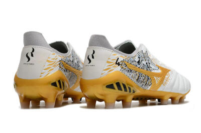 Mizuno Morelia Neo 3 FG Low-Tops Soccer Cleats - White/Black/Gold
