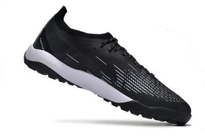 Puma Ultra Ultimate TF Low-Tops Soccer Shoes - Black/White