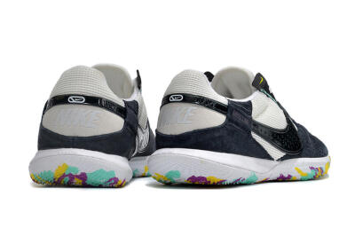 Nike StreetGato IC Low-Tops Soccer Shoes - Black/White