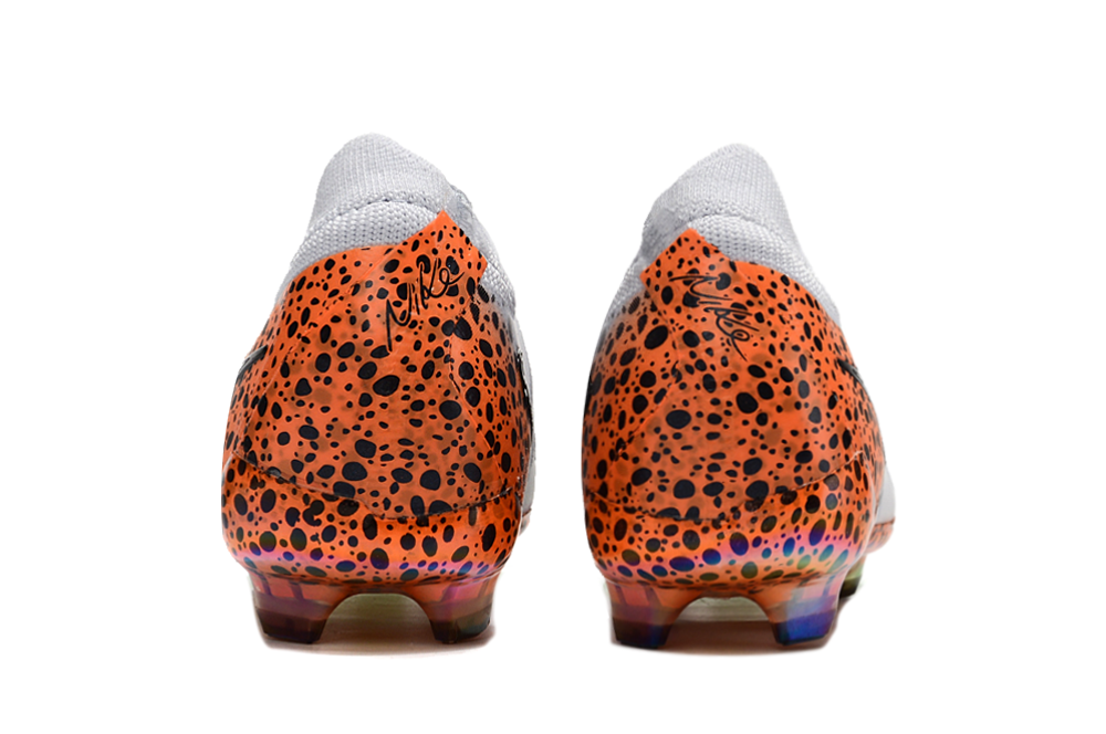 Nike Phantom Luna Elite FG Low-Tops Soccer Cleats - Grey/Orange/Black 6