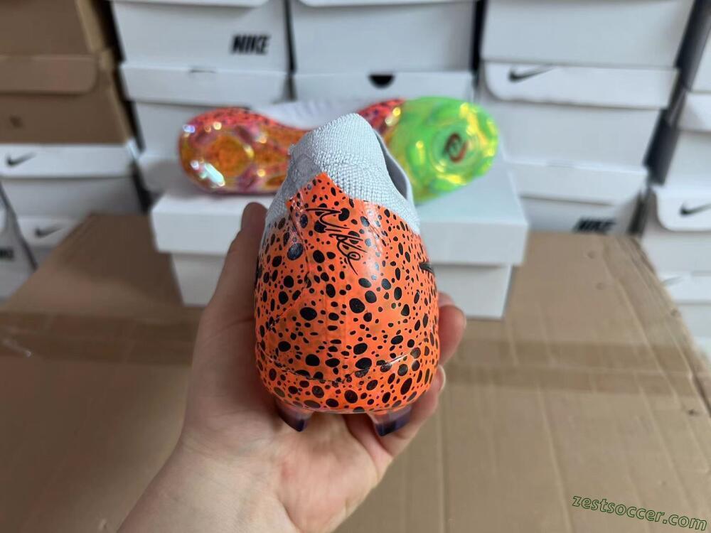 Nike Phantom Luna Elite FG Low-Tops Soccer Cleats - Grey/Orange/Black