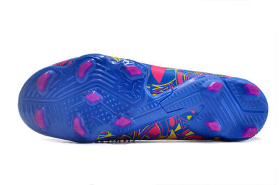 Puma Future Ultimate FG Low-Tops Soccer Cleats - Yellow/Rainbow