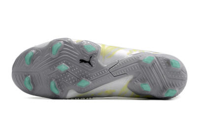 Puma Future Ultimate FG Low-Tops Soccer Cleats - White/Black
