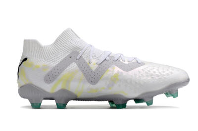 Puma Future Ultimate FG Low-Tops Soccer Cleats - White/Black