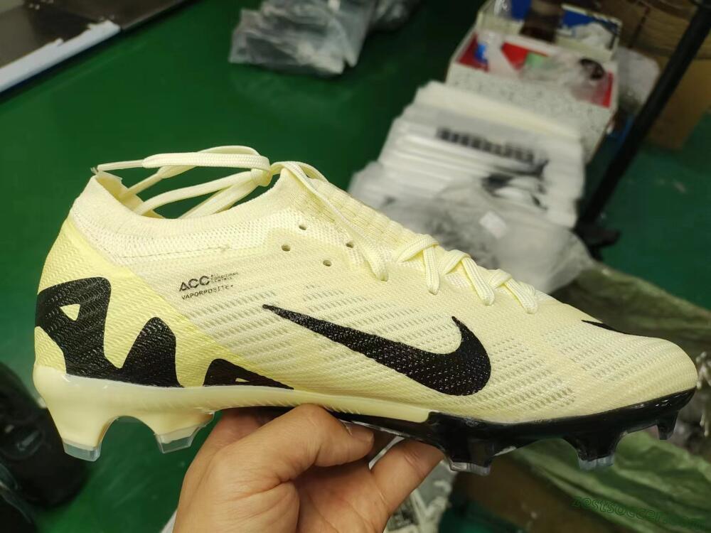Nike Air Zoom Mercurial Vapor 15 Elite FG Low-Tops Soccer Cleats - Beige/Black
