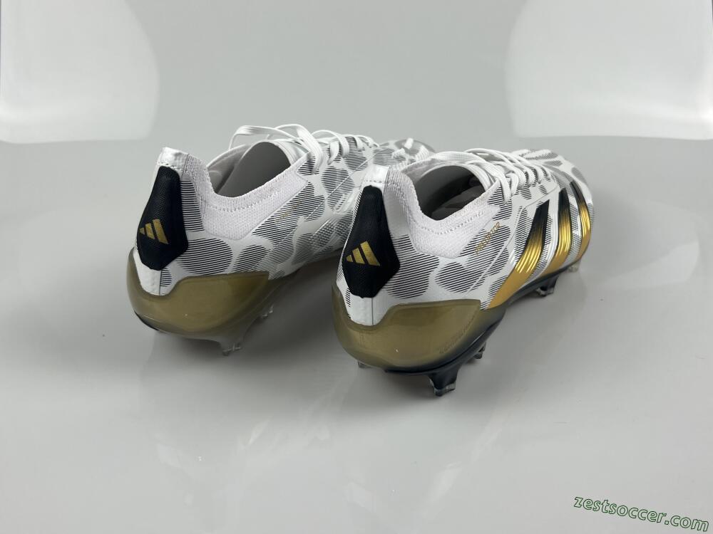 Adidas Predator Elite FG Low-Tops Soccer Cleats - White/Grey/Gold 9