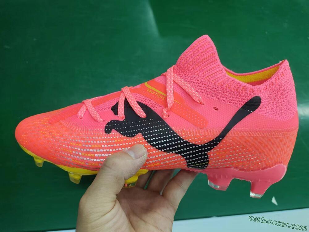Puma Future Ultimate FG Low-Tops Soccer Cleats - Pink/Black/Yellow