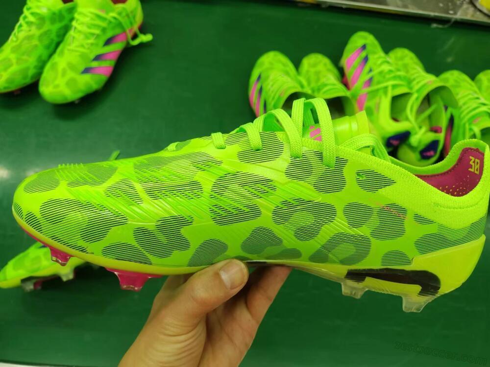 Adidas Predator Accuracy.1 FG Low-Tops Soccer Cleats - Green/Yellow/Purple