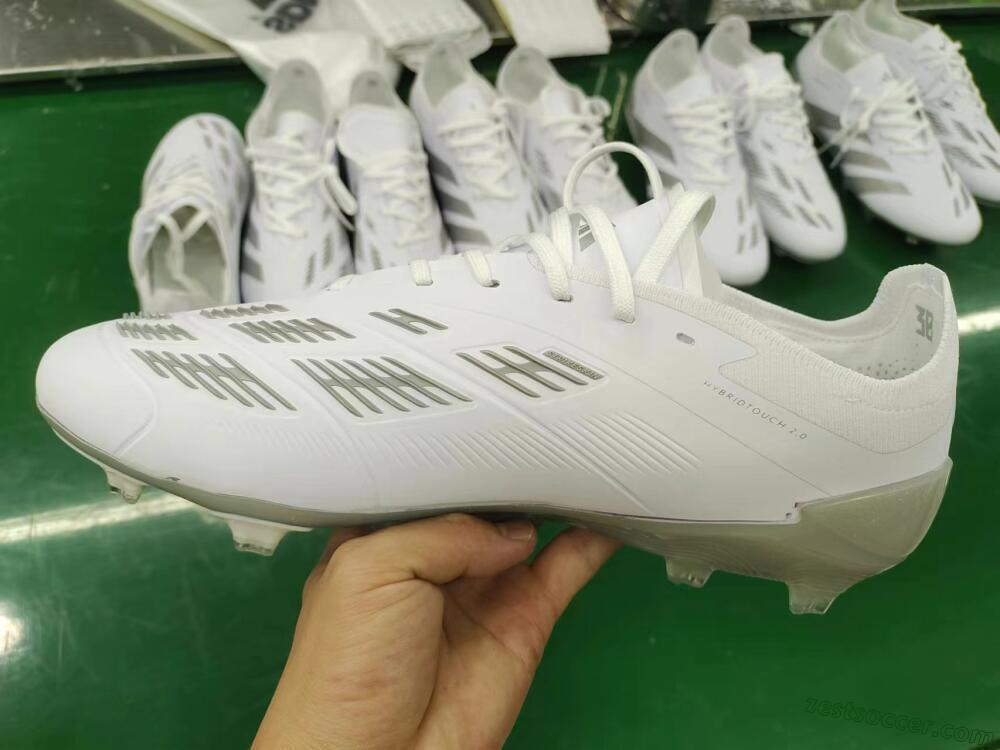 Adidas Predator Accuracy.1 FG Low-Tops Soccer Cleats - White/Silver/Grey