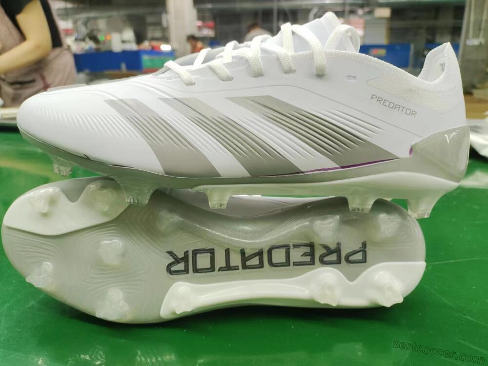 Adidas Predator Accuracy.1 FG Low-Tops Soccer Cleats - White/Silver/Grey