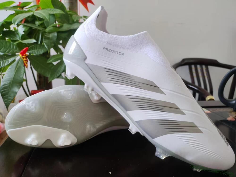 Adidas Predator Accuracy+ FG Low-Tops Soccer Cleats - White/Grey/Silver