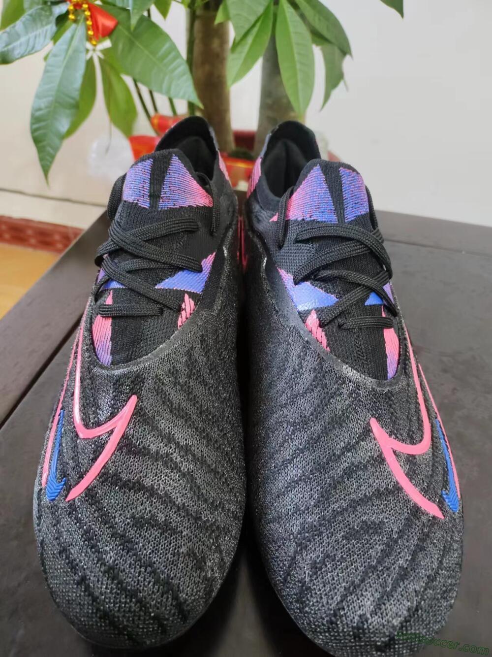 Nike Phantom GX Elite FG Low-Tops Soccer Cleats - Black/Pink/Blue