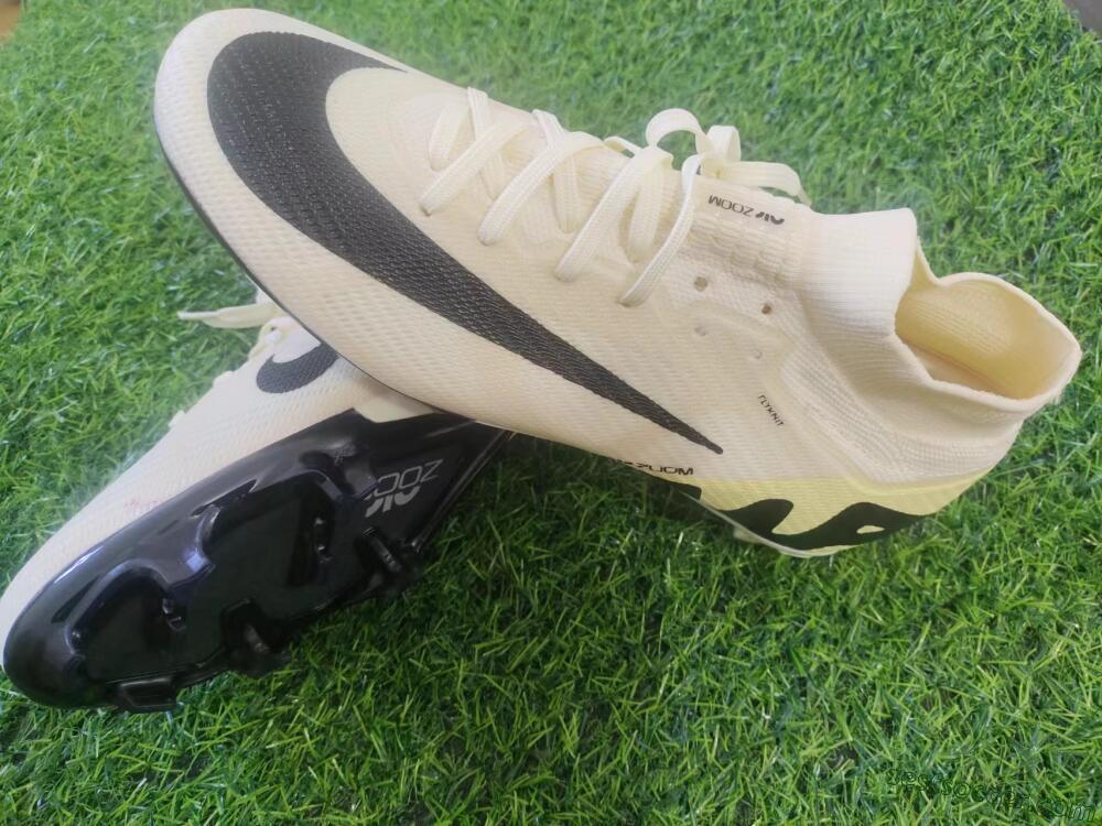 Nike Air Zoom Mercurial Superfly 9 Elite FG High-Tops Soccer Cleats - Beige/Black