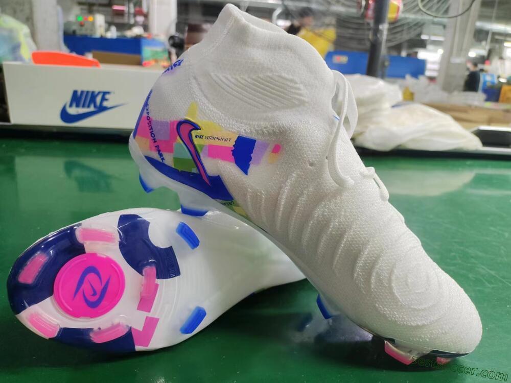 Nike Phantom Luna Elite NU FG High-Tops Soccer Cleats - Beige/Blue/Yellow/Pink