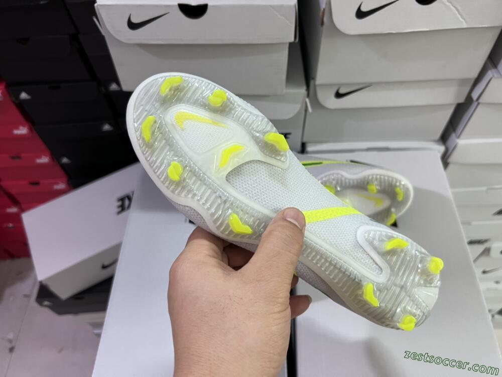 Nike Phantom GT 2 Elite FG Low-Tops Soccer Cleats - White/Green