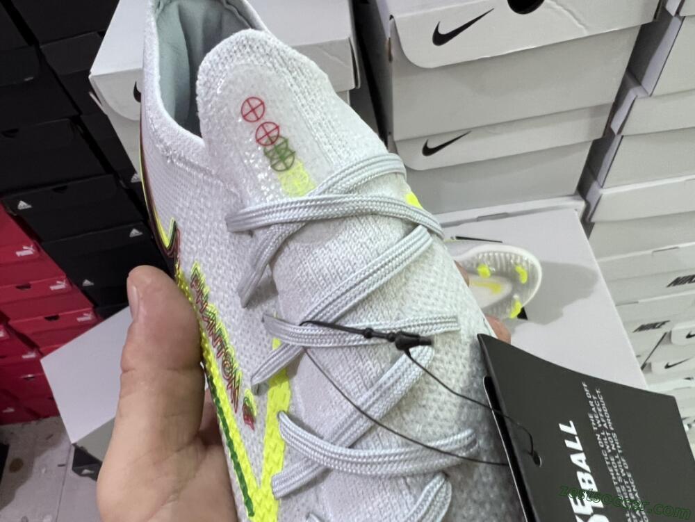 Nike Phantom GT 2 Elite FG Low-Tops Soccer Cleats - White/Green