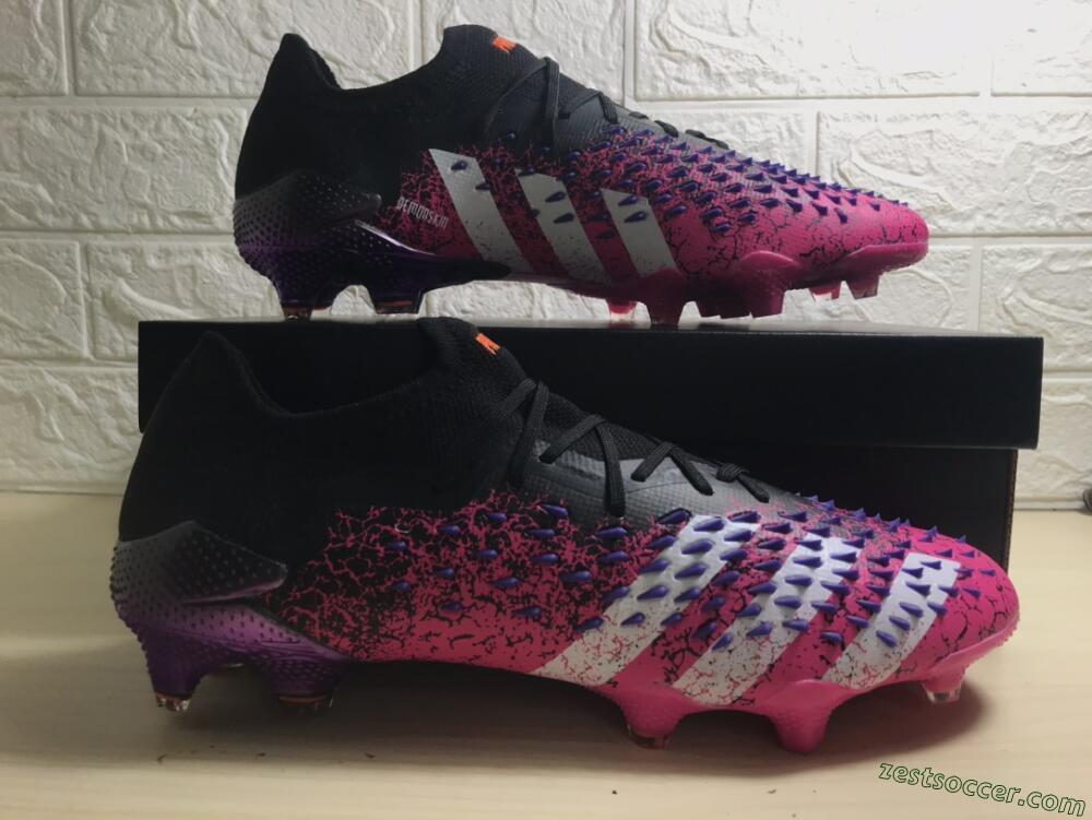 Adidas Predator Freak.1 FG Low-Tops Soccer Cleats - Black/Pink/Purple