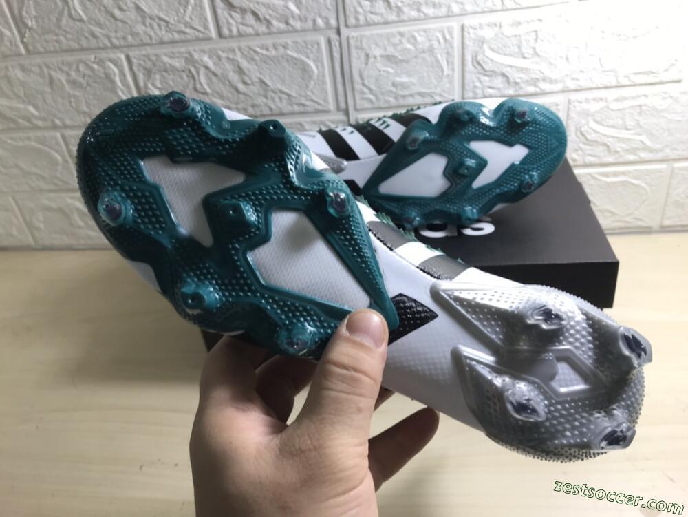 Adidas Predator Freak.1 FG Low-Tops Soccer Cleats - White/Green/Black