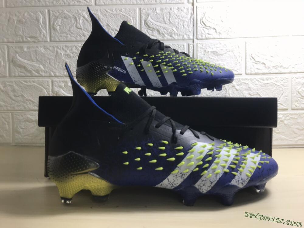 Adidas Predator Freak.1 FG High-Tops Soccer Cleats - Black/Blue/White