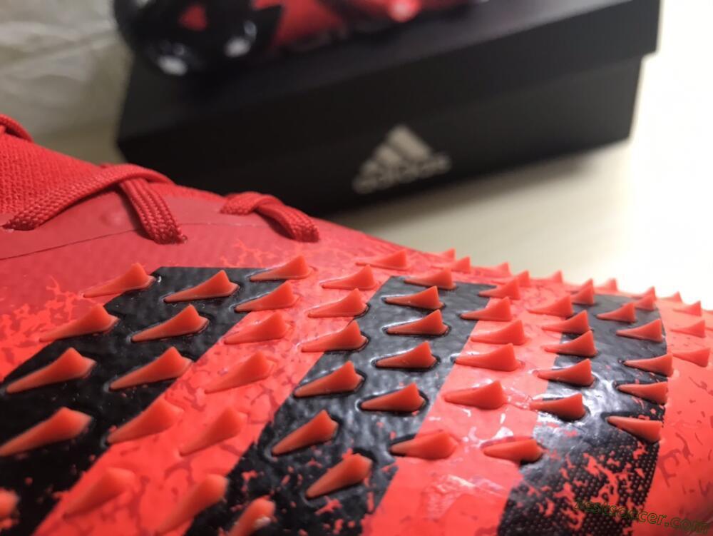 Adidas Predator Freak.1 FG High-Tops Soccer Cleats - Red/Black