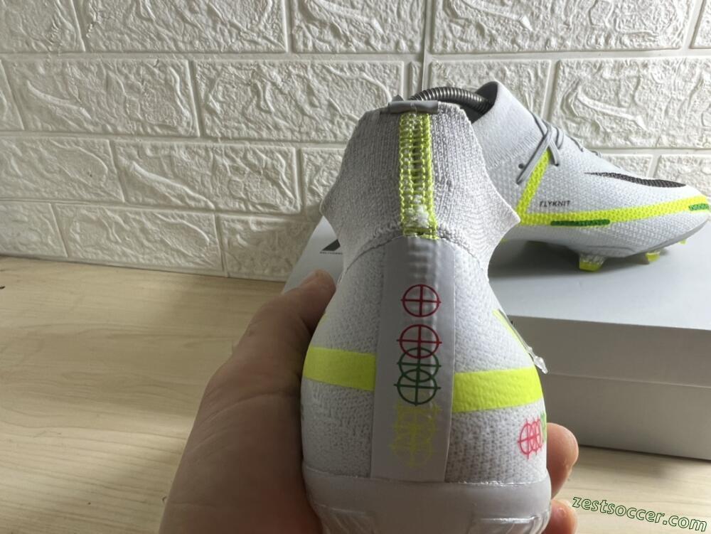 Nike Phantom GT 2 DF Elite FG High-Tops Soccer Cleats - White/Green