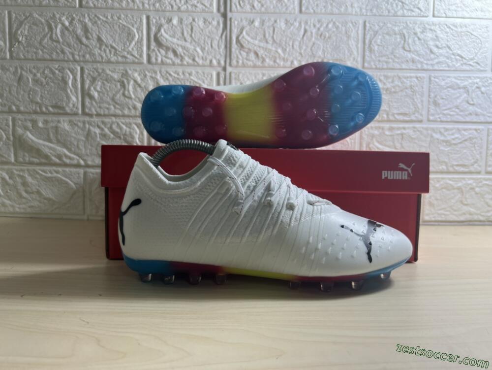 Puma Future Z 1.3 Instinct MG Low-Tops Soccer Cleats - White/Black