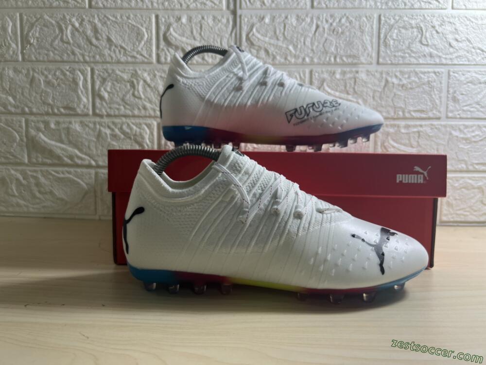 Puma Future Z 1.3 Instinct MG Low-Tops Soccer Cleats - White/Black