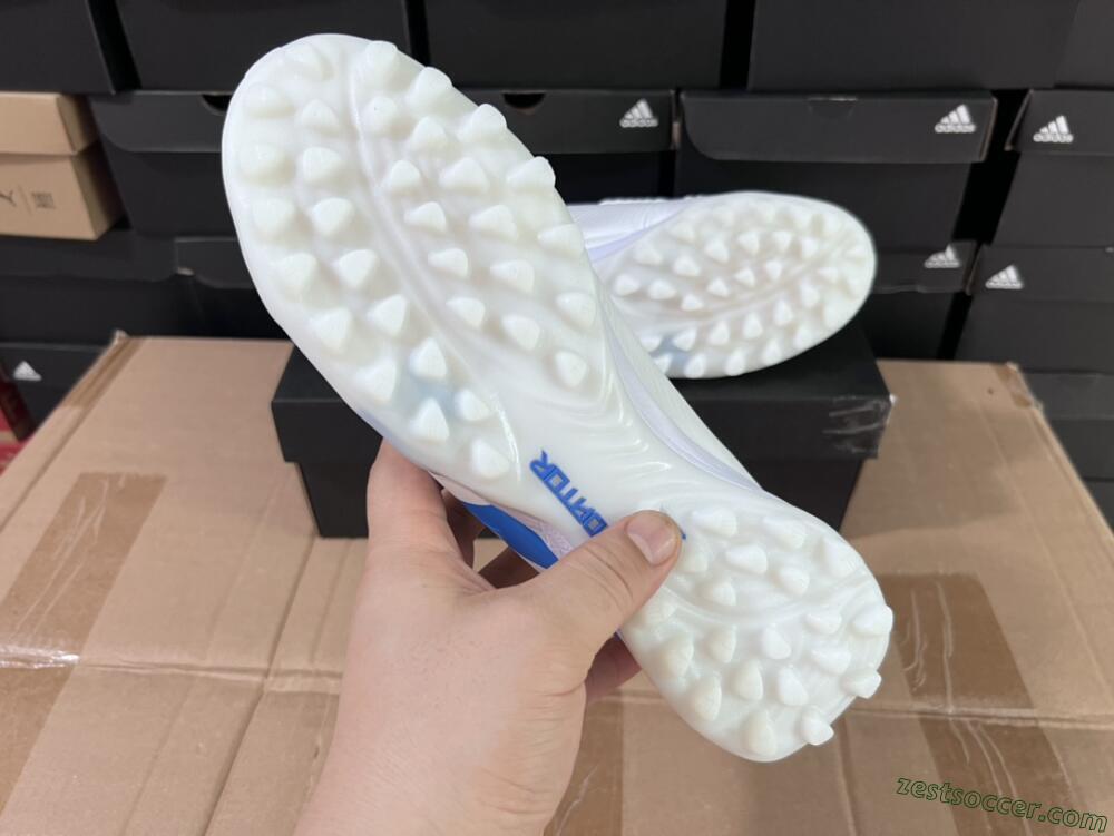 Adidas Predator 24 Elite TF Low-Tops Soccer Shoes - Beige/White/Blue