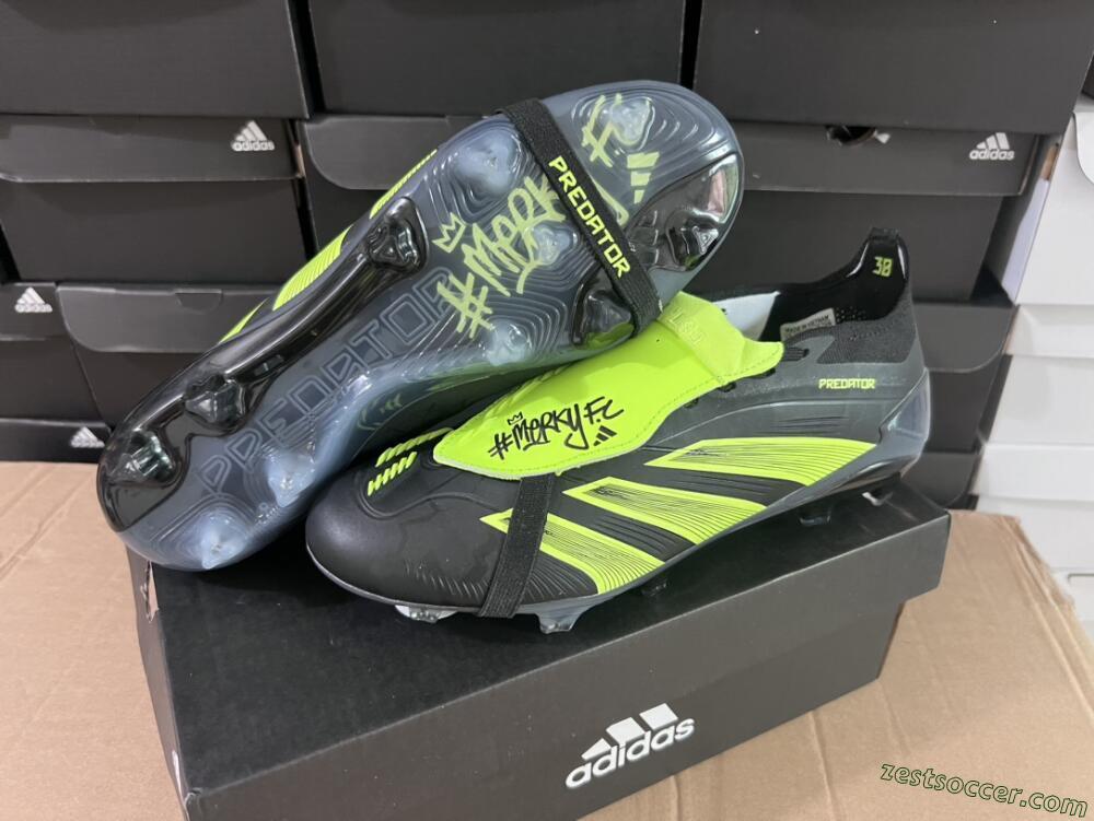 Adidas Predator Elite Foldover Tongue FG Low-Tops Soccer Cleats - Black/Yellow/Blue