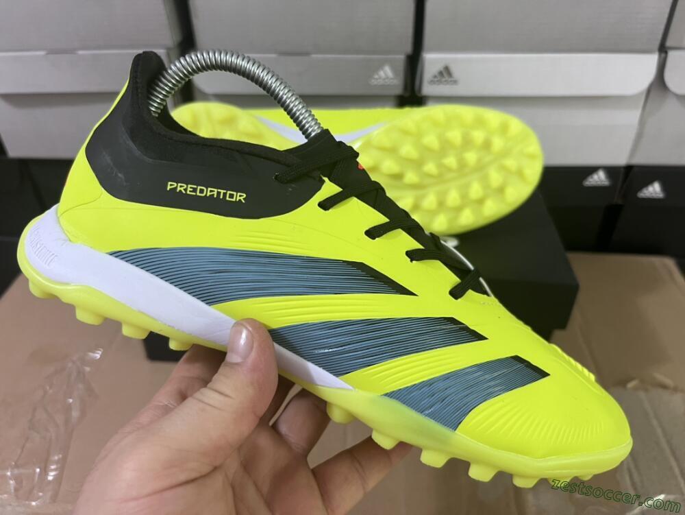 Adidas Predator Accuracy Elite TF Low-Tops Soccer Shoes - Yellow/Black/Silver
