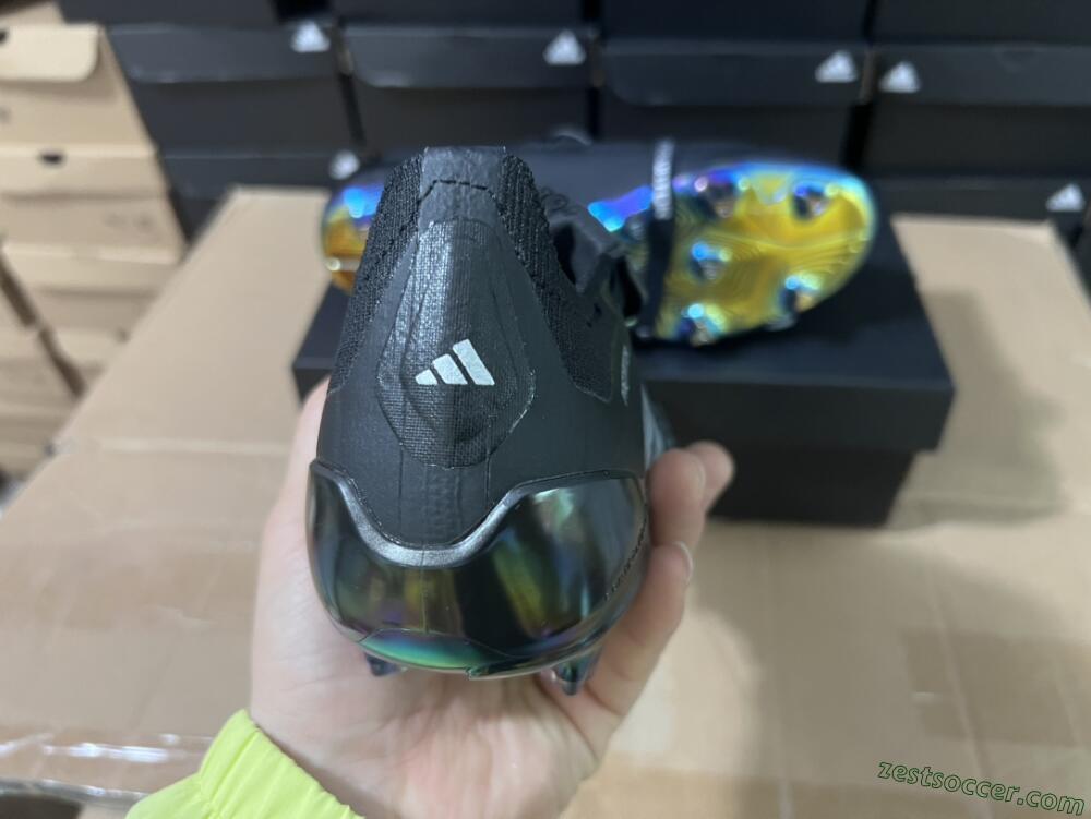 Adidas Predator Elite Foldover Tongue FG Low-Tops Soccer Cleats - Black/Silver/Gold
