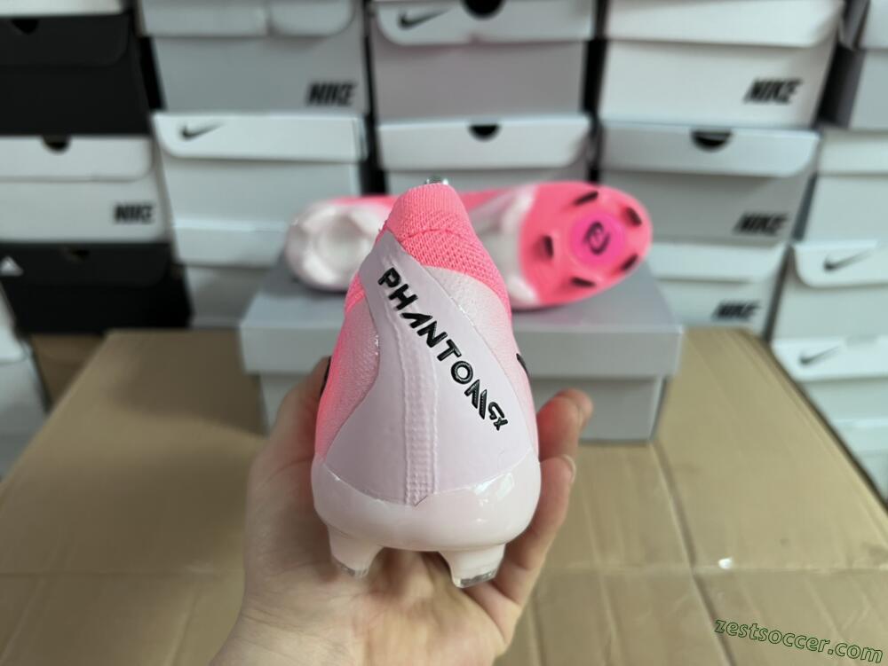 Nike Phantom Luna Elite FG Low-Tops Soccer Cleats - Pink/Black