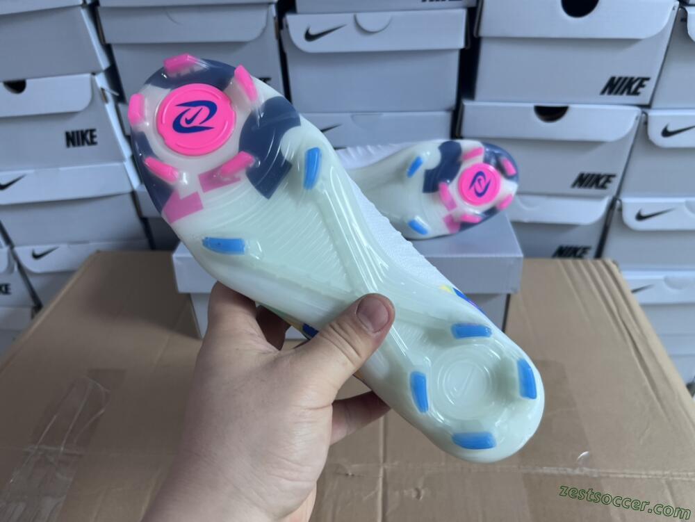 Nike Phantom Luna Elite NU FG High-Tops Soccer Cleats - Beige/Blue/Yellow/Pink